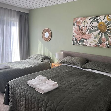 Riverbank Park Motel Bright Exteriör bild